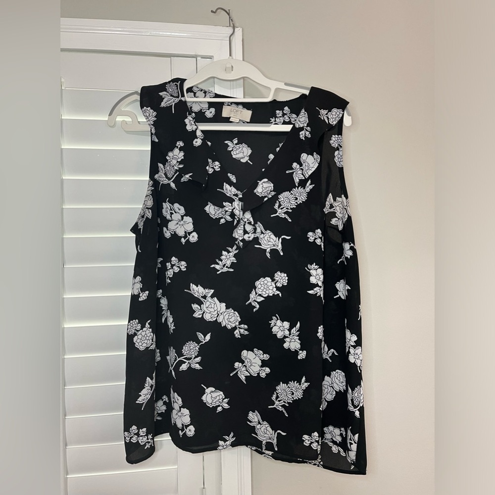 LOFT outlet top size MP